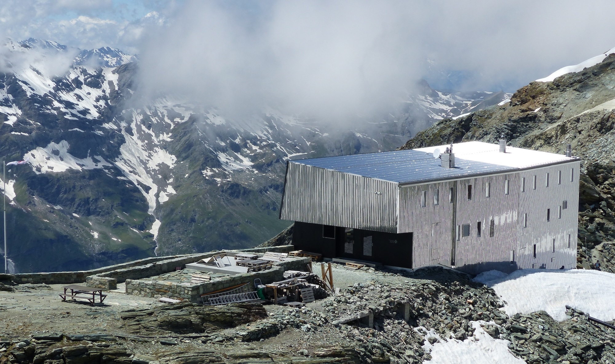 Cabane_de_Tracuit.jpg
