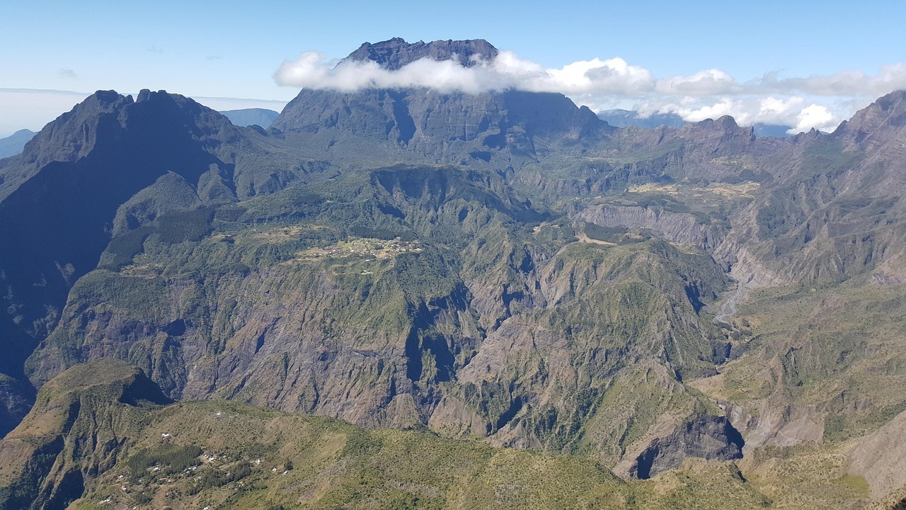 Piton des Neiges.jpg