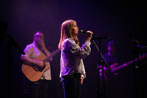 Ungt talent: Lotta Fagervik imponerte med sin tydelige stemme i «To Make You Feel My Love».
