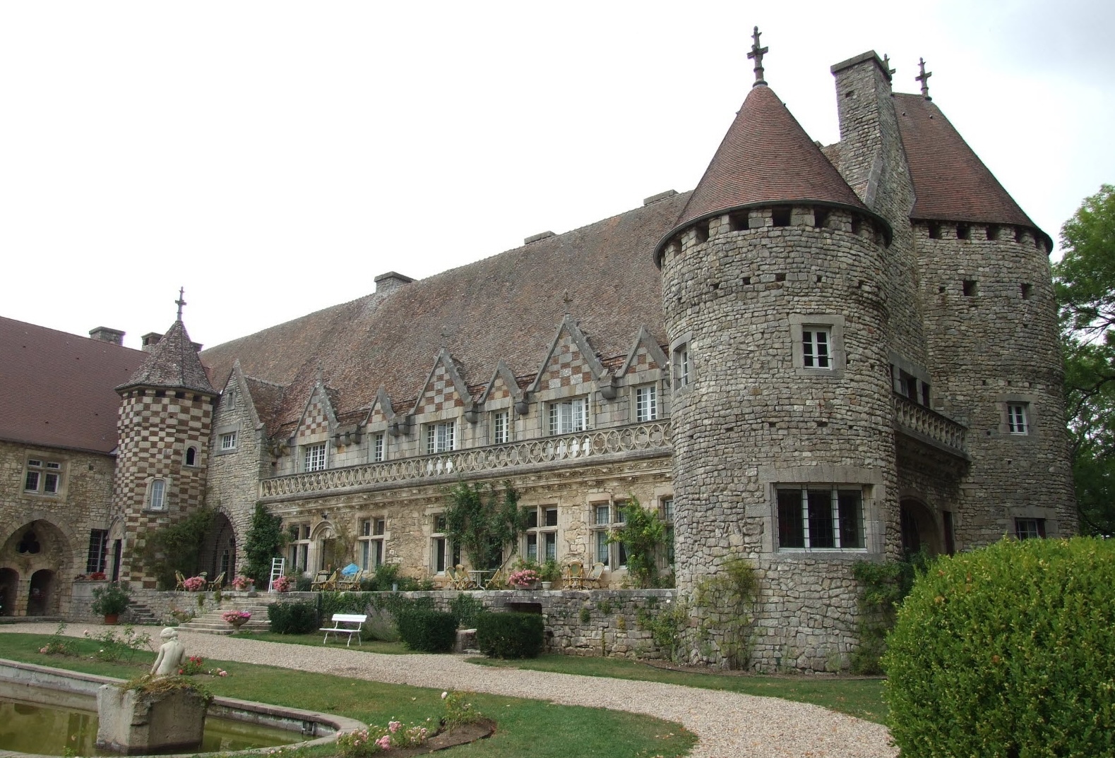 Hattonchatel.jpg