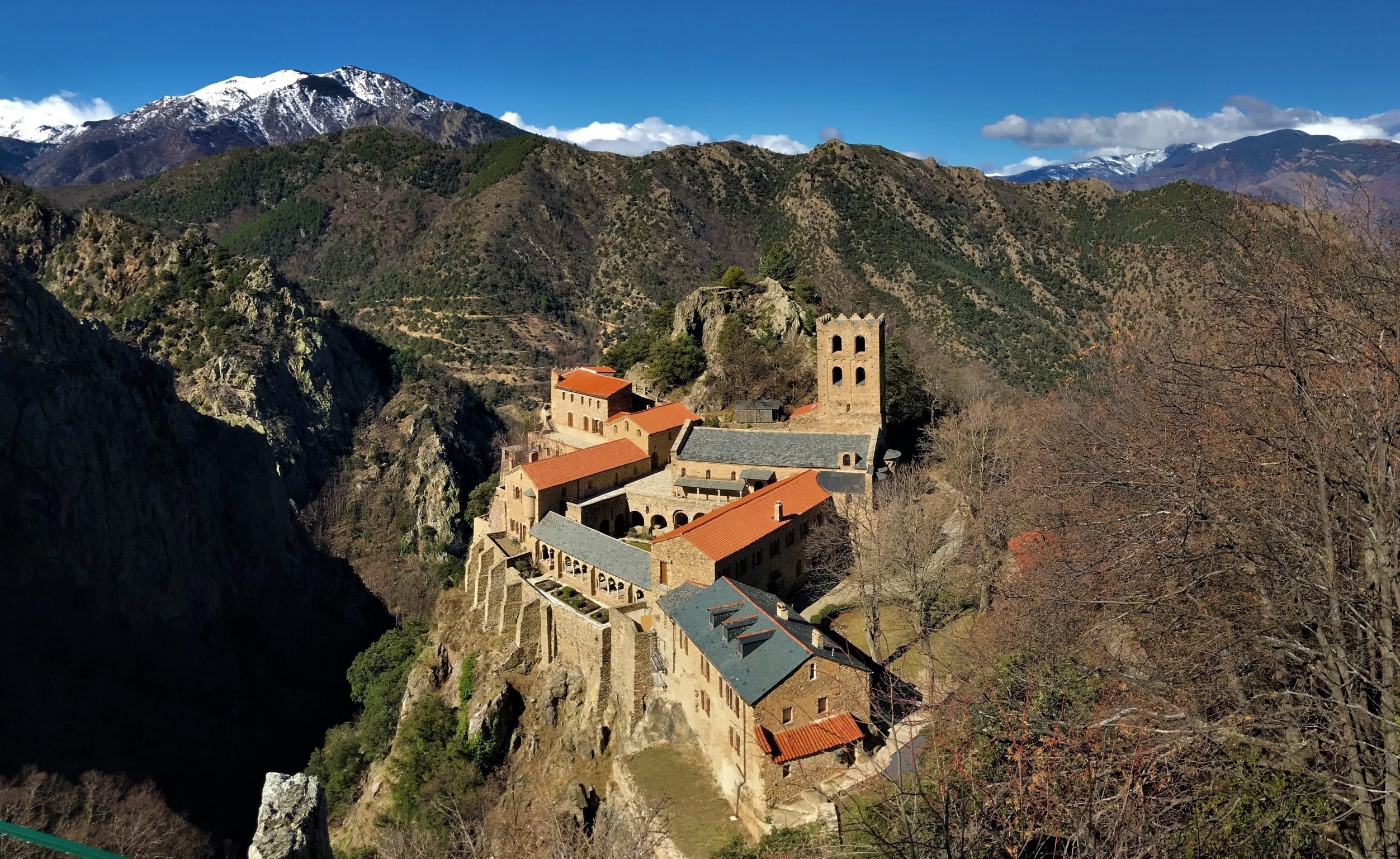 abbaye-saint-martin-du-canigou.jpg