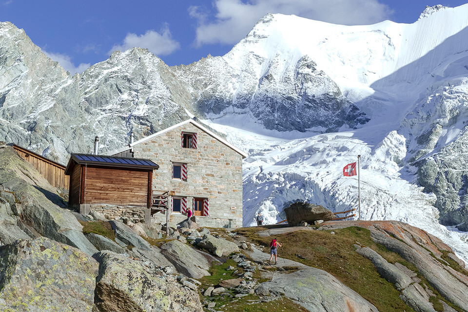 Cabane Mountet.jpg