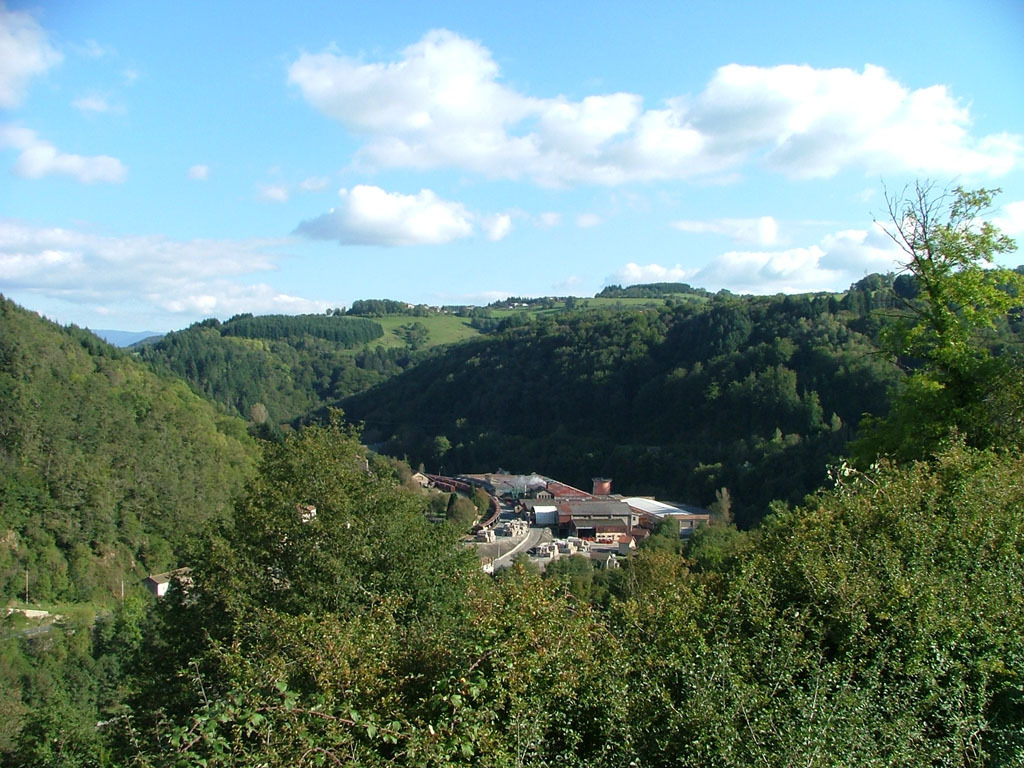 Vallée de la Dore.jpg