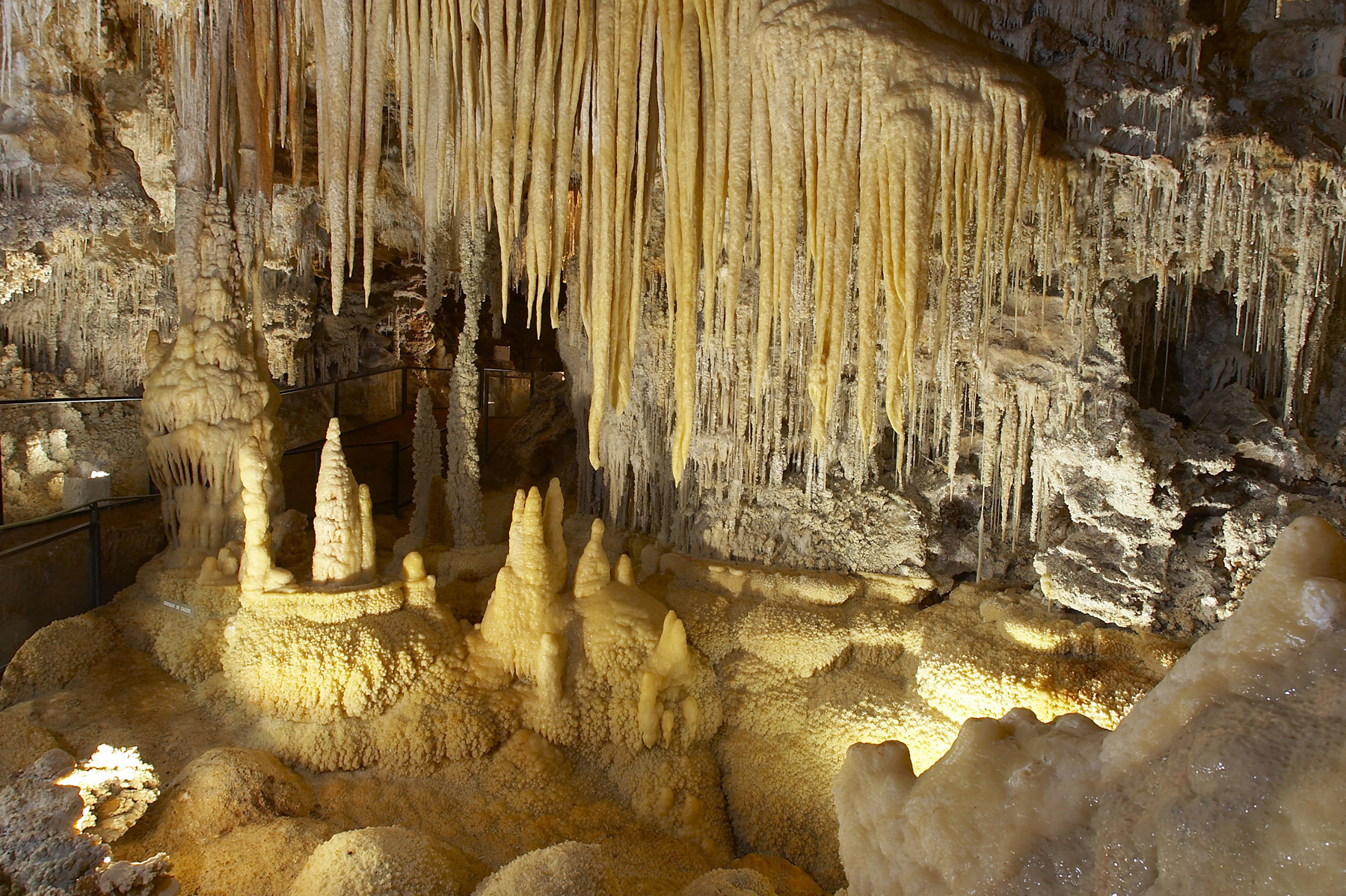 Grotte de Clamouse.jpg