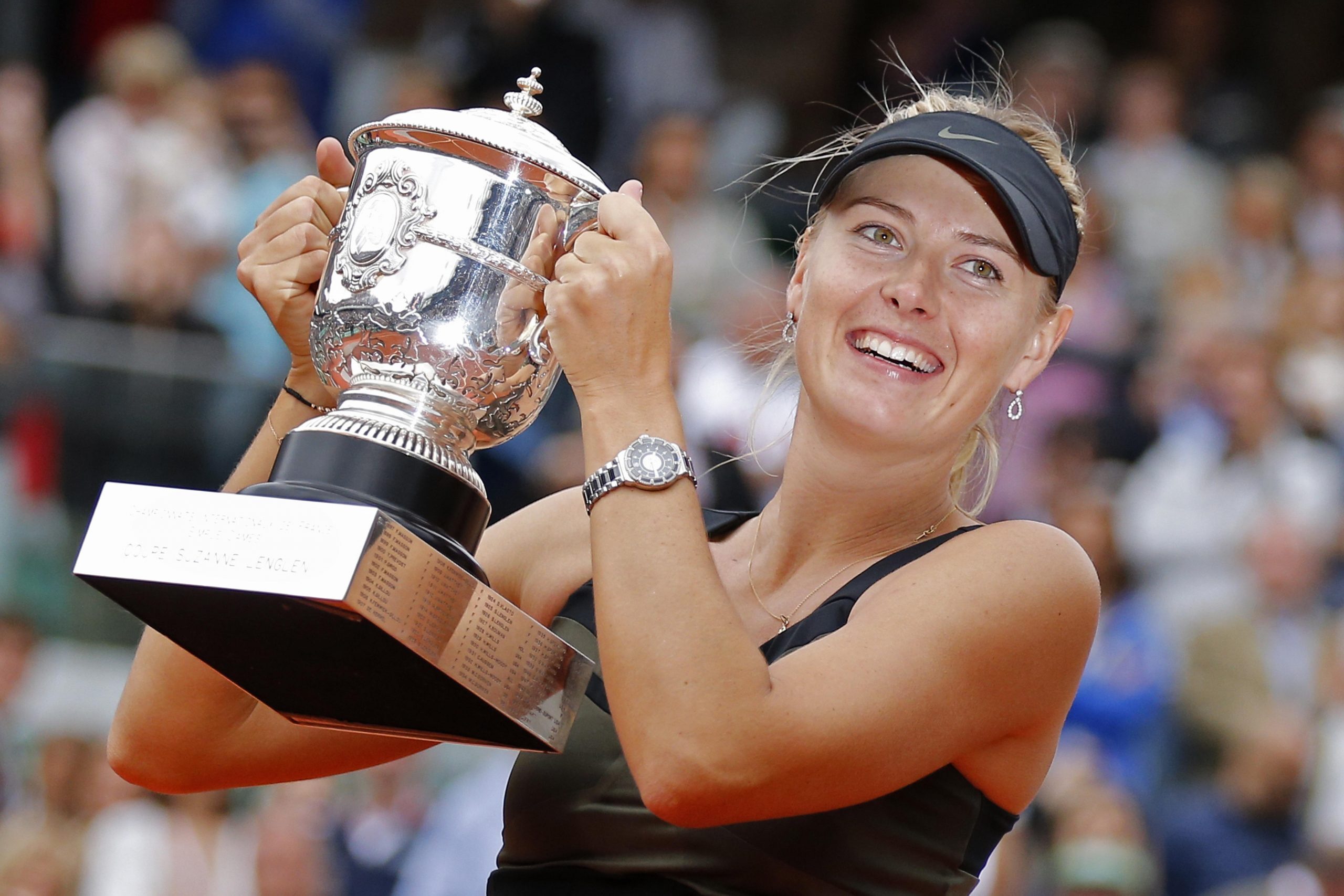 SHARAPOVA RG.jpg