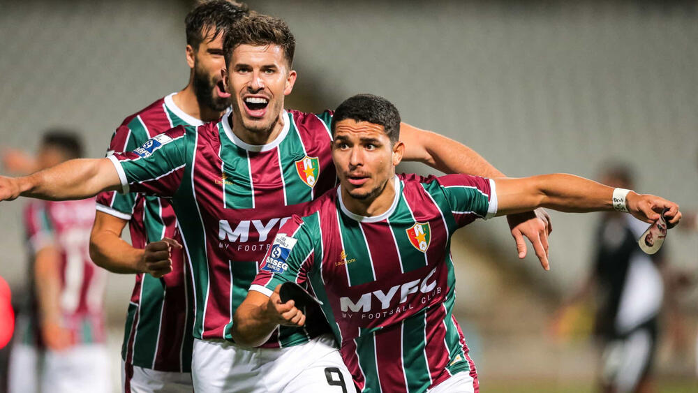 ESTRELA AMADORA