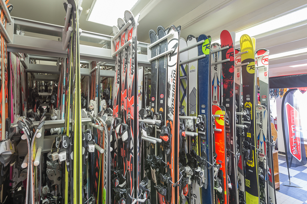 Skis d'occasion.jpg
