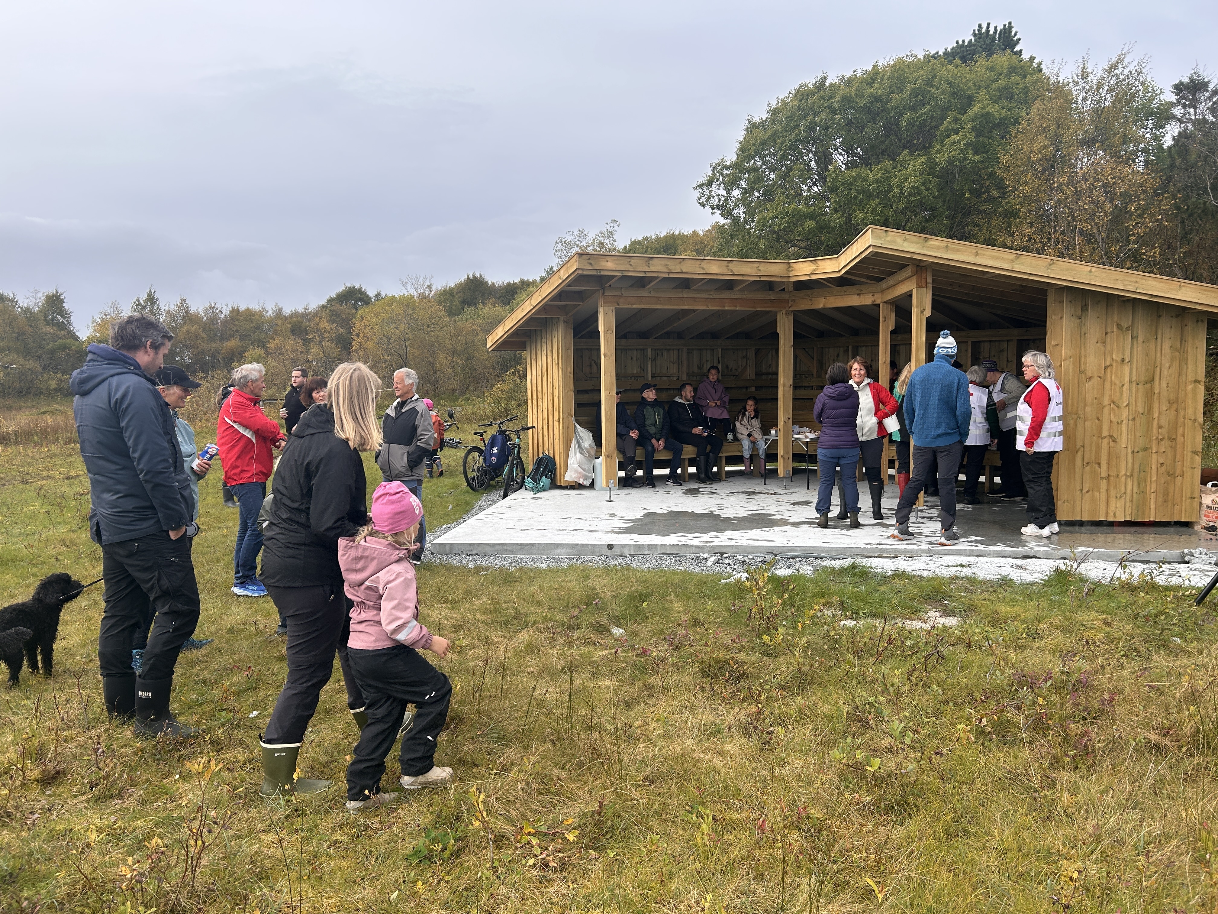 Åpning av gapahuken ved Storvatnet_1