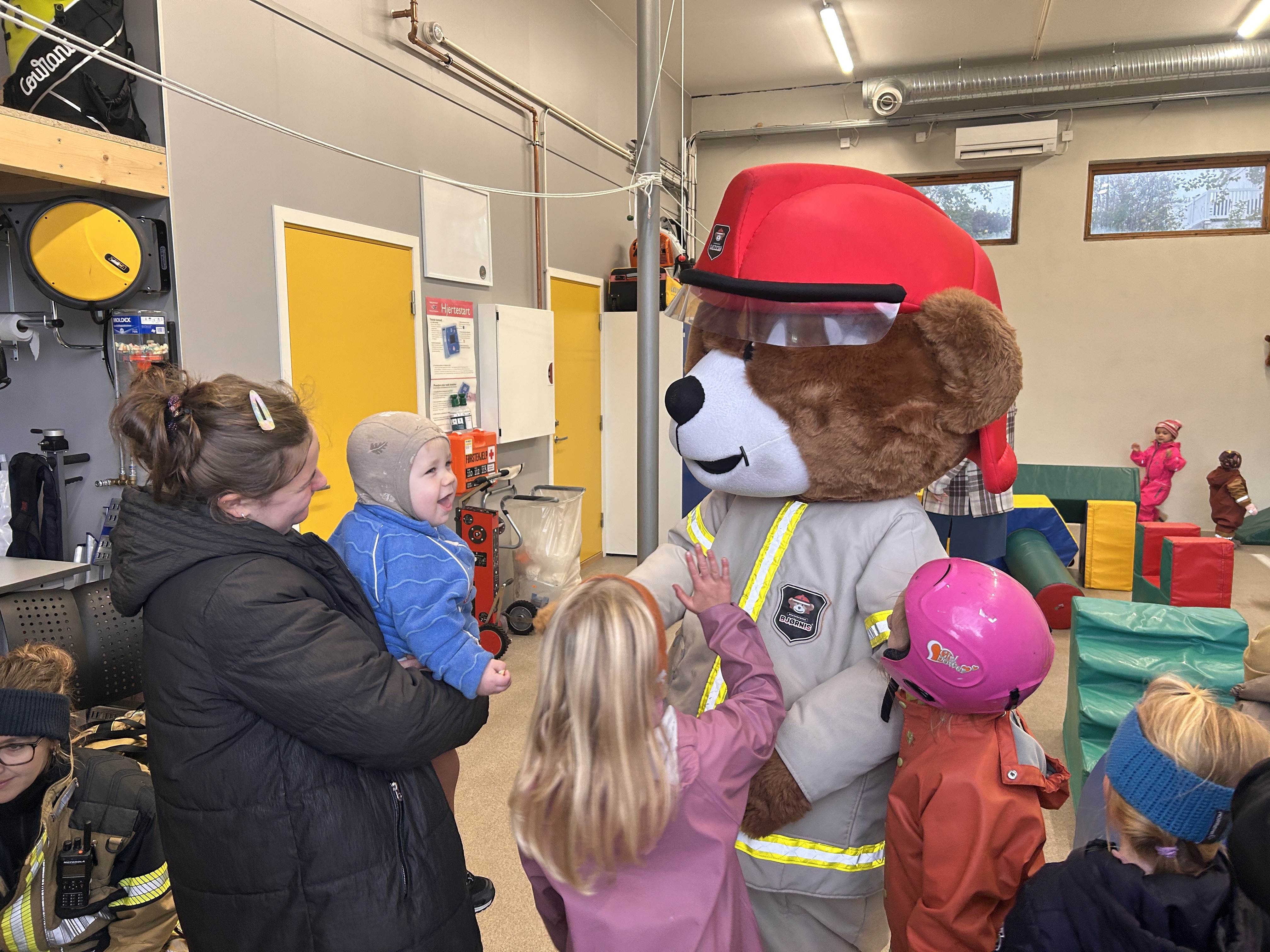 Åpen dag på brannstasjonen 16