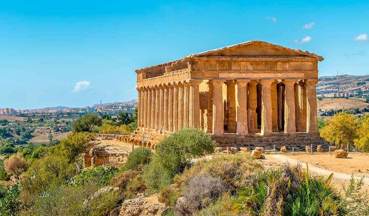 Valle-dei-Templi-di-Agrigento-1.jpg