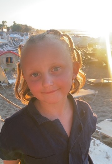 Othelia Isaksen 9 år