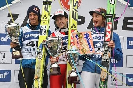 podium_zak_2009-08-23_05-49-31_461x307